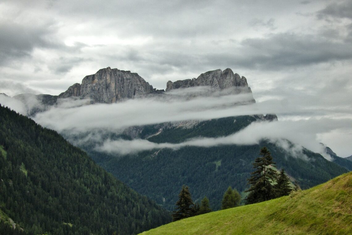 racCONTA LA MONTAGNA 2024-2025