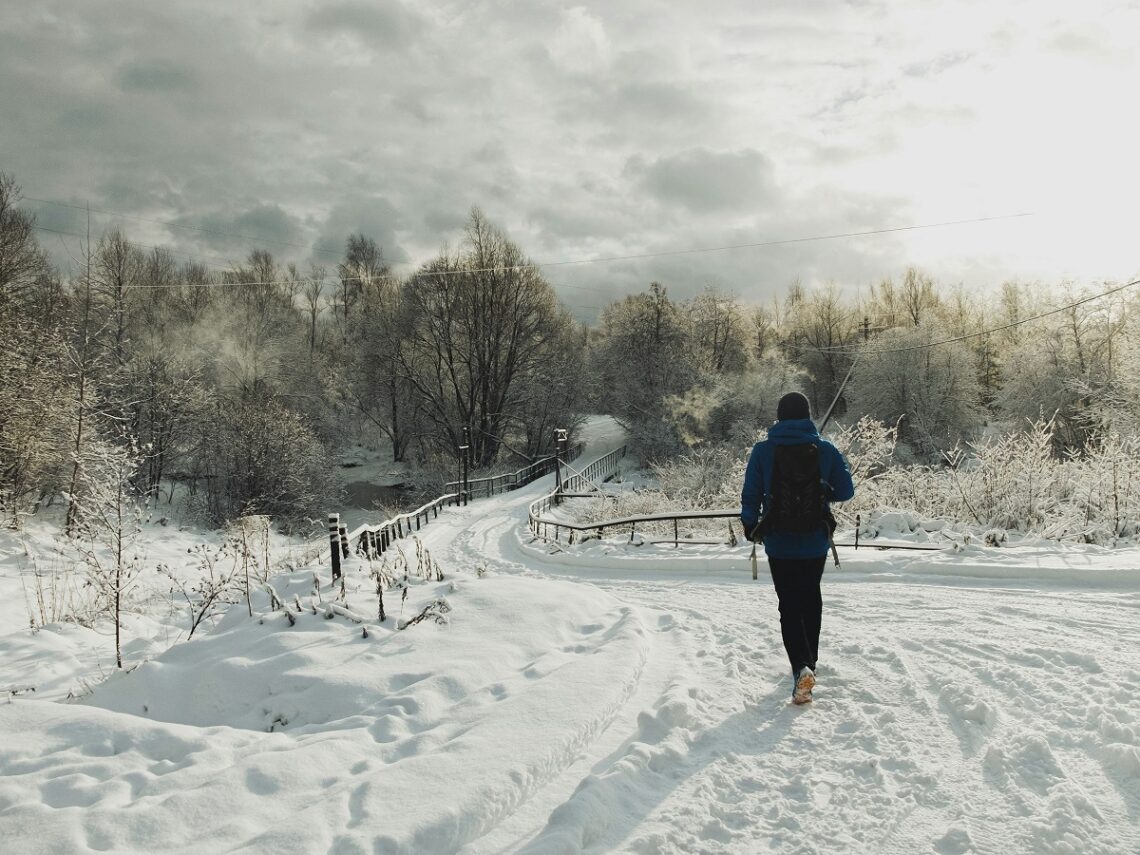 Sport all'aria aperta in inverno: come allenarsi al meglio nelle giornate più fredde