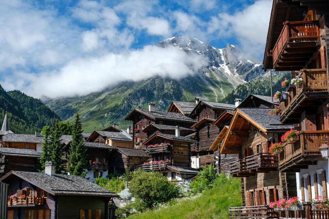 Perché sempre più persone scelgono di vivere in montagna