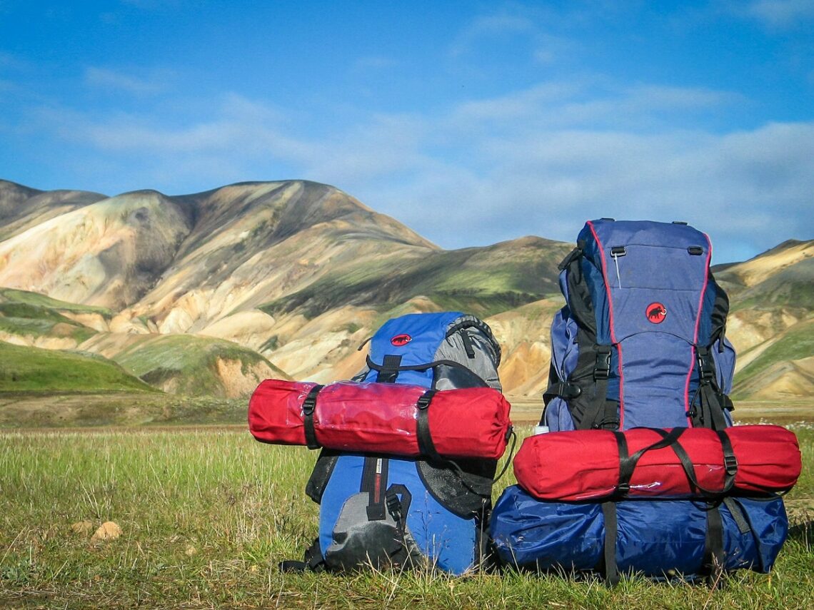 Come preparare lo zaino per un'escursione in montagna